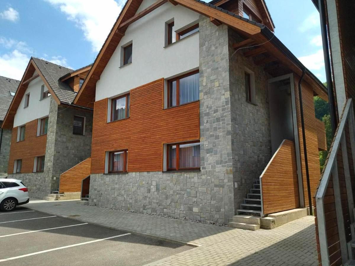 Apartman Myto Mýto pod Ďumbierom Exteriör bild
